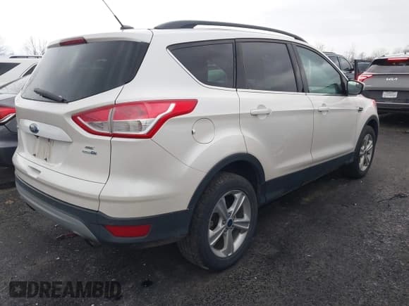 ✅ 2016 Ford Escape SE • VIN: 1FMCU9GX4GUB42360 • Лот: 43794661. Опубликован ранее на IAAI с пробегом 148 008 миль. Бесплатный доступ к архиву аукционных продаж из США и подробный отчёт об истории автомобиля на DreamBid. Изображение 4.