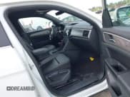 ✅ 2020 Volkswagen Atlas SE • VIN: 1V23C2CA6LC219521 • Lot: 42106427. Wystawiony na IAAI z przebiegiem 30 194 mil. Bezpłatny archiwum sprzedaży aukcyjnych z USA i szczegółowy raport historii pojazdu na DreamBid. Zdjęcie 5.