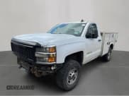 ✅ 2015 Chevrolet Silverado 2500HD Work Truck • VIN: 1GB0CUEG7FZ519530 • Lot: 56234965. Wystawiony na Copart z przebiegiem Nie podano. Bezpłatny archiwum sprzedaży aukcyjnych z USA i szczegółowy raport historii pojazdu na DreamBid. Zdjęcie 2.