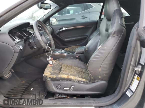 ✅ 2013 Audi RS 5 • VIN: WUAC6AFH1DN900674 • Lot: 75234994. Listed on Copart with Not provided. Free auction sales archive from the USA and detailed vehicle history report at DreamBid. Image 7.