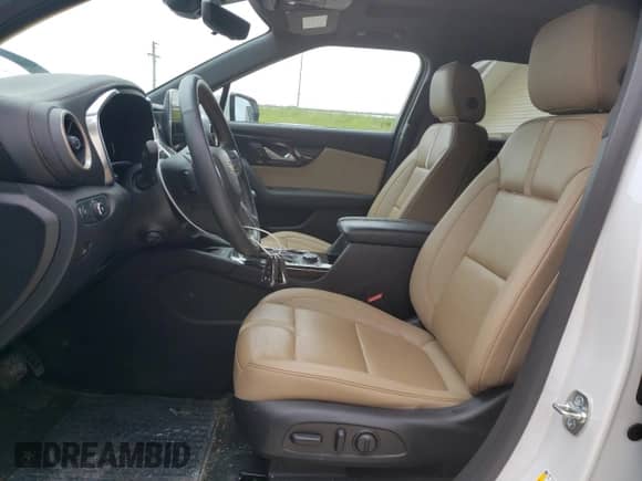 ✅ 2023 Chevrolet Blazer Premier • VIN: 3GNKBLRS1PS223571 • Lot: 58155525. Listed on Copart with 32,252 mi miles. Access the free auction sales archive from the USA and view a detailed vehicle history report at DreamBid. Image 7.