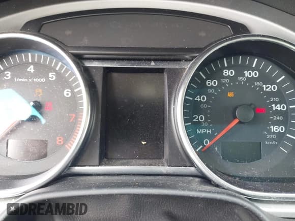 ✅ 2008 Audi Q7 Premium • VIN: WA1EV74L28D067833 • Lot: 41541882. Wystawiony na IAAI z przebiegiem Nie podano. Bezpłatny archiwum sprzedaży aukcyjnych z USA i szczegółowy raport historii pojazdu na DreamBid. Zdjęcie 7.