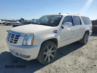 ✅ 2012 Cadillac Escalade ESV Luxury • VIN: 1GYS3HEF1CR299035 • Lot: 90932725. Wystawiony na Copart z przebiegiem 137 284 mil. Bezpłatny archiwum sprzedaży aukcyjnych z USA i szczegółowy raport historii pojazdu na DreamBid. Zdjęcie 1.
