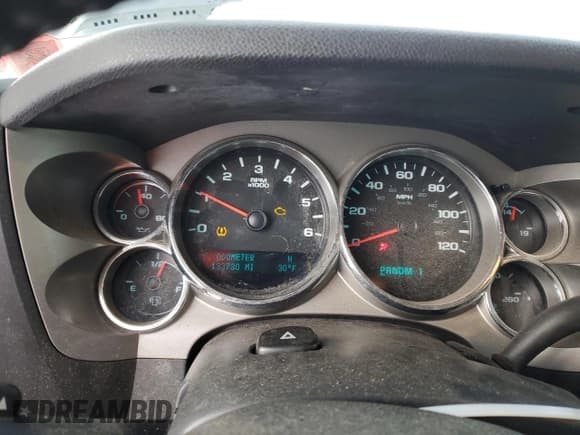 ✅ 2012 Chevrolet Silverado 2500HD LT • VIN: 1GC1KXCG7CF140192 • Lot: 46945975. Wystawiony na Copart z przebiegiem 133 730 mil. Bezpłatny archiwum sprzedaży aukcyjnych z USA i szczegółowy raport historii pojazdu na DreamBid. Zdjęcie 9.