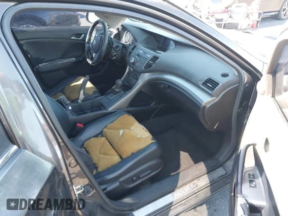 ✅ 2009 Acura TSX • VIN: JH4CU26609C036158 • Lot: 43927900. Listed on IAAI with 237,889 mi. Free auction sales archive from the USA and detailed vehicle history report at DreamBid. Image 5.