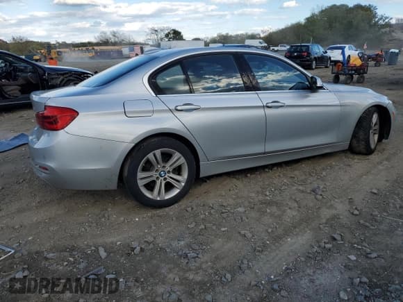 ✅ 2016 BMW 3 Series 328i xDrive • VIN: WBA8E3G53GNT77410 • Лот: 89612825. Опубликован ранее на Copart с пробегом 168 102 миль. Бесплатный доступ к архиву аукционных продаж из США и подробный отчёт об истории автомобиля на DreamBid. Изображение 3.