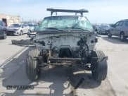 ✅ 1999 Chevrolet Silverado 2500 • VIN: 1GBGC24U2XE246595 • Lot: 41865596. Wystawiony na IAAI z przebiegiem Nie podano. Bezpłatny archiwum sprzedaży aukcyjnych z USA i szczegółowy raport historii pojazdu na DreamBid. Zdjęcie 13.