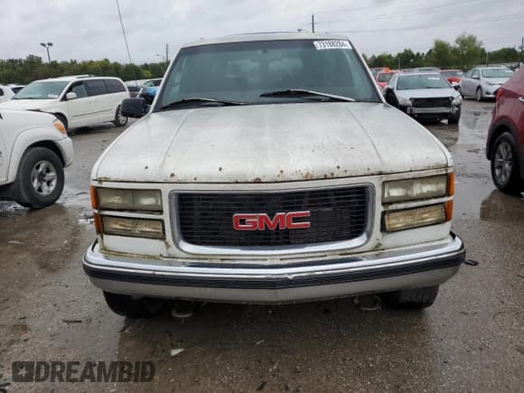 ✅ 1997 GMC Suburban • VIN: 1GKGK26JXVJ715765 • Лот: 73188284. Опубликован ранее на Copart с пробегом 301 101 миль. Бесплатный доступ к архиву аукционных продаж из США и подробный отчёт об истории автомобиля на DreamBid. Изображение 5.