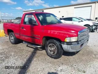 ✅ 1998 Dodge 1500 • VIN: 1B7HC16YXWS769129 • Lot: 43357298. Wystawiony na IAAI z przebiegiem 144 571 mil. Bezpłatny archiwum sprzedaży aukcyjnych z USA i szczegółowy raport historii pojazdu na DreamBid. Zdjęcie 1.