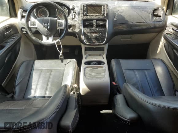 ✅ 2015 Dodge Grand Caravan Crew Plus • VIN: 2C4RDGDG3FR634462 • Lot: 80636755. Wystawiony na Copart z przebiegiem 337 467 mil. Bezpłatny archiwum sprzedaży aukcyjnych z USA i szczegółowy raport historii pojazdu na DreamBid. Zdjęcie 8.