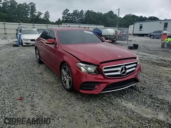 ✅ 2019 Mercedes-Benz E 300 • VIN: WDDZF4JB9KA606364 • Lot: 66353655. Wystawiony na Copart z przebiegiem Nie podano. Bezpłatny archiwum sprzedaży aukcyjnych z USA i szczegółowy raport historii pojazdu na DreamBid. Zdjęcie 13.