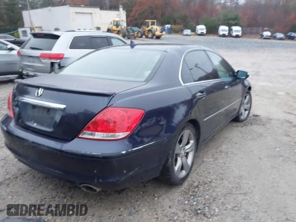 ✅ 2006 Acura RL • VIN: JH4KB16586C000331 • Lot: 43652382. Wystawiony na IAAI z przebiegiem 250 292 mil. Bezpłatny archiwum sprzedaży aukcyjnych z USA i szczegółowy raport historii pojazdu na DreamBid. Zdjęcie 4.