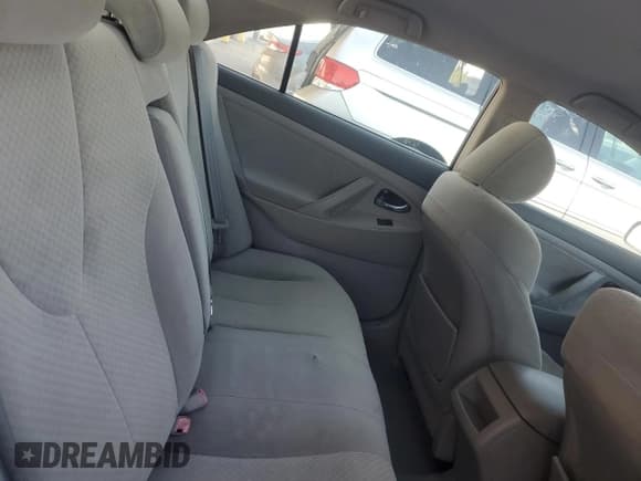 ✅ 2007 Toyota Camry SE • VIN: 4T1BE46K37U583236 • Lot: 90914165. Wystawiony na Copart z przebiegiem 160 057 mil. Bezpłatny archiwum sprzedaży aukcyjnych z USA i szczegółowy raport historii pojazdu na DreamBid. Zdjęcie 10.