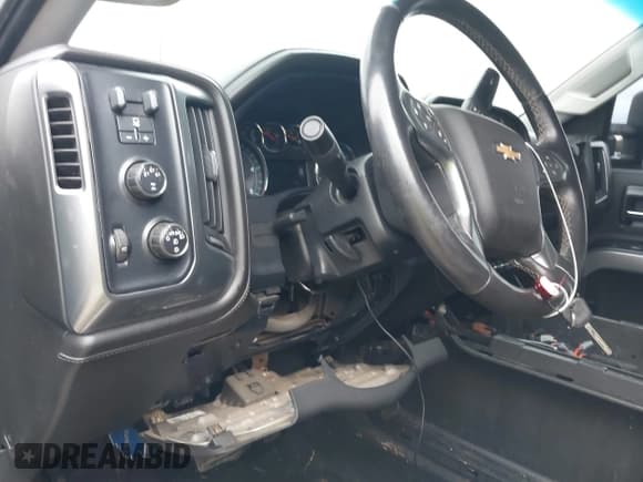 ✅ 2015 Chevrolet Silverado 2500HD LTZ • VIN: 1GC1KWE86FF572504 • Лот: 43583882. Опубликован ранее на IAAI с пробегом 157 933 миль. Бесплатный доступ к архиву аукционных продаж из США и подробный отчёт об истории автомобиля на DreamBid. Изображение 20.