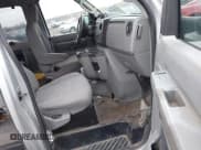 ✅ 2011 Ford Econoline Passenger XL • VIN: 1FBSS3BL4BDA30565 • Lot: 41718643. Wystawiony na IAAI z przebiegiem 230 184 mil. Bezpłatny archiwum sprzedaży aukcyjnych z USA i szczegółowy raport historii pojazdu na DreamBid. Zdjęcie 5.