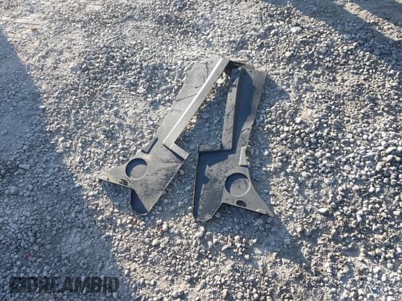 ✅ 2010 Dodge Challenger SE • VIN: 2B3CJ4DV1AH240972 • Lot: 40612957. Wystawiony na IAAI z przebiegiem 162 452 mil. Bezpłatny archiwum sprzedaży aukcyjnych z USA i szczegółowy raport historii pojazdu na DreamBid. Zdjęcie 12.