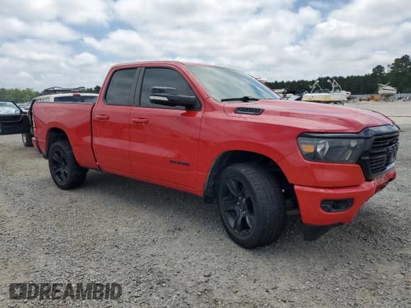 ✅ 2021 Ram 1500 Big Horn • VIN: 1C6RREBG3MN712460 • Lot: 64193245. Wystawiony na Copart z przebiegiem 69 342 mil. Bezpłatny archiwum sprzedaży aukcyjnych z USA i szczegółowy raport historii pojazdu na DreamBid. Zdjęcie 4.