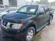 2013 Nissan Frontier SV z VIN 1N6AD0EV1DN763745, wystawiony jako IAAI lot #43379708 z przebiegiem 106 937 mil mil oraz . Historia ofert i sprzedaży dostępna na DreamBid. Obrazek 2.