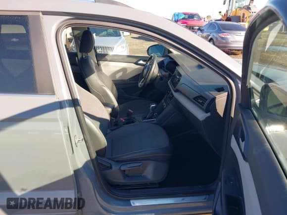 ✅ 2022 Volkswagen Taos SE • VIN: 3VVLX7B28NM002178 • Lot: 43574478. Listed on IAAI with 70,357 mi. Free auction sales archive from the USA and detailed vehicle history report at DreamBid. Image 5.