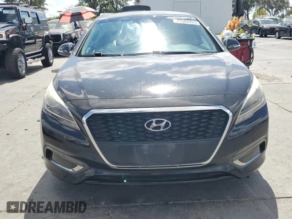 ✅ 2016 Hyundai Sonata Limited • VIN: KMHE34L16GA019158 • Lot: 71987475. Listed on Copart with 206,720 mi. Free auction sales archive from the USA and detailed vehicle history report at DreamBid. Image 5.