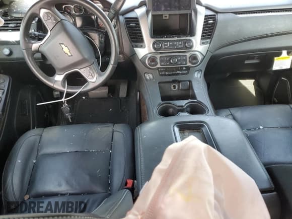 ✅ 2019 Chevrolet Tahoe LT • VIN: 1GNSCBKC4KR145664 • Lot: 85390845. Listed on Copart with 94,429 mi. Free auction sales archive from the USA and detailed vehicle history report at DreamBid. Image 8.