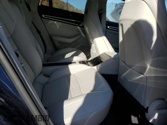 ✅ 2020 Porsche Panamera 4S • VIN: WP0AB2A71LL140616 • Lot: 75893794. Listed on Copart with 24,898 mi. Free auction sales archive from the USA and detailed vehicle history report at DreamBid. Image 11.