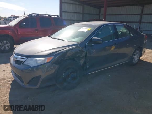 ✅ 2012 Toyota Camry L • VIN: 4T1BF1FK8CU586476 • Lot: 43576972. Listed on IAAI with 97,941 mi. Free auction sales archive from the USA and detailed vehicle history report at DreamBid. Image 2.