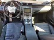 ✅ 2014 Volkswagen CC Executive • VIN: WVWGU7AN3EE502923 • Lot: 87373775. Wystawiony na Copart z przebiegiem 75 396 mil. Bezpłatny archiwum sprzedaży aukcyjnych z USA i szczegółowy raport historii pojazdu na DreamBid. Zdjęcie 8.