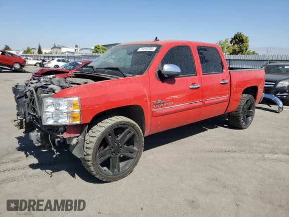 ✅ 2013 Chevrolet Silverado 1500 LT • VIN: 3GCPCSE06DG172870 • Lot: 71410764. Listed on Copart with 175,660 mi. Free auction sales archive from the USA and detailed vehicle history report at DreamBid. Image 1.