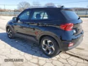 ✅ 2022 Hyundai Venue SEL • VIN: KMHRC8A37NU177811 • Lot: 43708975. Wystawiony na Copart z przebiegiem 52 895 mil. Bezpłatny archiwum sprzedaży aukcyjnych z USA i szczegółowy raport historii pojazdu na DreamBid. Zdjęcie 2.