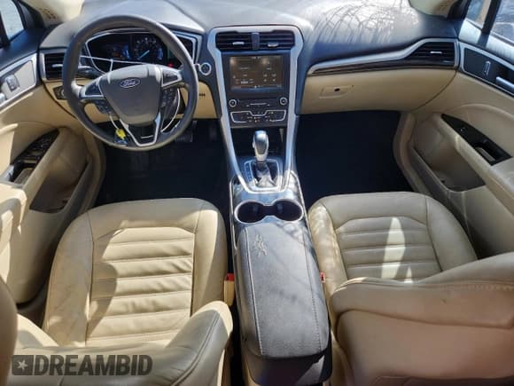 ✅ 2016 Ford Fusion SE Hybrid • VIN: 3FA6P0LU8GR275491 • Lot: 92709125. Listed on Copart with 175,830 mi. Free auction sales archive from the USA and detailed vehicle history report at DreamBid. Image 8.