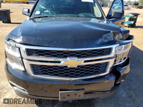 ✅ 2016 Chevrolet Suburban LS • VIN: 1GNSKGKC0GR277392 • Lot: 81545174. Wystawiony na Copart z przebiegiem 151 359 mil. Bezpłatny archiwum sprzedaży aukcyjnych z USA i szczegółowy raport historii pojazdu na DreamBid. Zdjęcie 13.