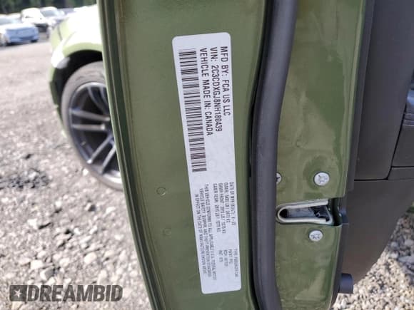 ✅ 2022 Dodge Charger Scat Pack Widebody • VIN: 2C3CDXGJ8NH180439 • Лот: 85277695. Опубликован ранее на Copart с пробегом 28 033 миль. Бесплатный доступ к архиву аукционных продаж из США и подробный отчёт об истории автомобиля на DreamBid. Изображение 12.