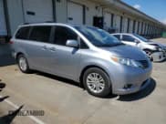 ✅ 2017 Toyota Sienna XLE Auto Access Seat • VIN: 5TDYZ3DC2HS817445 • Lot: 56551795. Wystawiony na Copart z przebiegiem 95 336 mil. Bezpłatny archiwum sprzedaży aukcyjnych z USA i szczegółowy raport historii pojazdu na DreamBid. Zdjęcie 4.