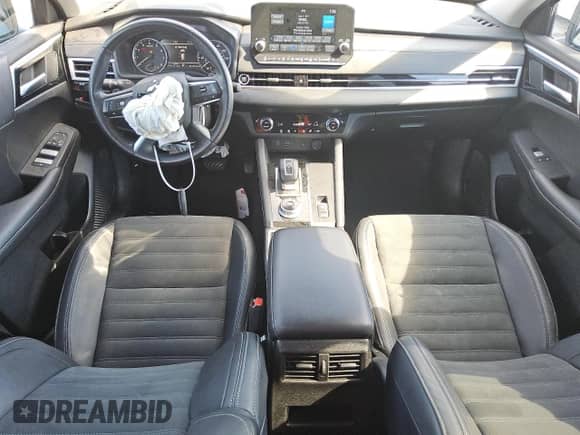 2024 Mitsubishi Outlander SE z VIN JA4J3VA85RZ068570, wystawiony jako Copart lot #86712345 z przebiegiem 34 167 mil mil oraz Czysty tytuł • Clean title. Historia ofert i sprzedaży dostępna na DreamBid. Obrazek 8.