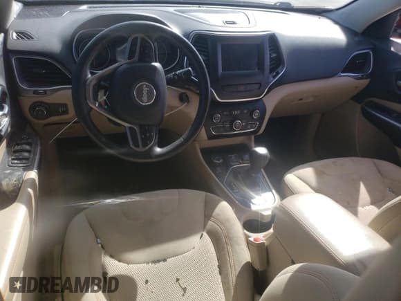 ✅ 2019 Jeep Cherokee Upland • VIN: 1C4PJMCXXKD231060 • Lot: 46526234. Listed on Copart with Not provided. Free auction sales archive from the USA and detailed vehicle history report at DreamBid. Image 8.