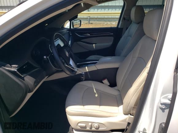 ✅ 2023 Buick Enclave Essence • VIN: 5GAEVAKW9PJ116947 • Lot: 65218545. Listed on Copart with 36,690 mi. Free auction sales archive from the USA and detailed vehicle history report at DreamBid. Image 7.