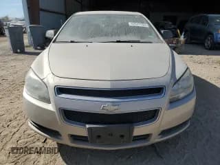 ✅ 2010 Chevrolet Malibu 1LS • VIN: 1G1ZB5EB2AF123119 • Lot: 82547784. Listed on Copart with 216,309 mi. Free auction sales archive from the USA and detailed vehicle history report at DreamBid. Image 5.