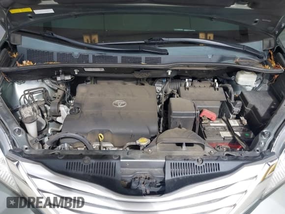 ✅ 2013 Toyota Sienna XLE • VIN: 5TDDK3DC5DS069013 • Lot: 42715265. Listed on IAAI with 75,787 mi. Free auction sales archive from the USA and detailed vehicle history report at DreamBid. Image 10.