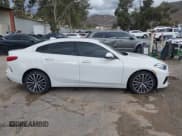 ✅ 2021 BMW 2 Series 228i • VIN: WBA53AK02M7J43610 • Lot: 43704080. Wystawiony na IAAI z przebiegiem 58 787 mil. Bezpłatny archiwum sprzedaży aukcyjnych z USA i szczegółowy raport historii pojazdu na DreamBid. Zdjęcie 13.