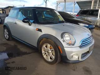 ✅ 2011 MINI Hardtop • VIN: WMWSU3C55BT092064 • Lot: 43747782. Listed on IAAI with 55,020 mi. Free auction sales archive from the USA and detailed vehicle history report at DreamBid. Image 1.