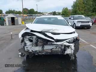 2022 Chevrolet Malibu LT z VIN 1G1ZD5ST0NF140756, wystawiony jako IAAI lot #43391252 z przebiegiem 73 519 mil mil oraz . Historia ofert i sprzedaży dostępna na DreamBid. Obrazek 6.