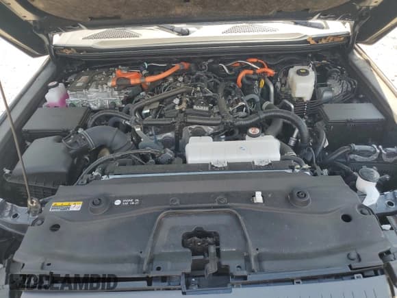 ✅ 2024 Toyota Land Cruiser • VIN: JTEABFAJ7RK010563 • Lot: 71545225. Wystawiony na Copart z przebiegiem 24 900 mil. Bezpłatny archiwum sprzedaży aukcyjnych z USA i szczegółowy raport historii pojazdu na DreamBid. Zdjęcie 12.