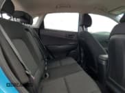 ✅ 2022 Hyundai Kona SEL • VIN: KM8K62AB7NU776060 • Лот: 72970824. Опубликован ранее на Copart с пробегом 29 373 миль. Бесплатный доступ к архиву аукционных продаж из США и подробный отчёт об истории автомобиля на DreamBid. Изображение 10.