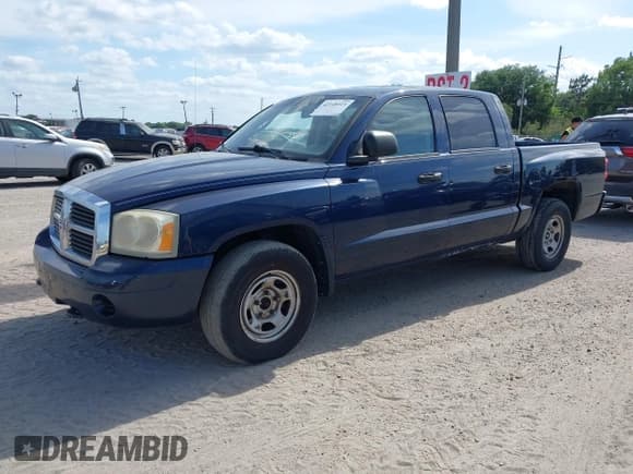 ✅ 2007 Dodge Dakota ST • VIN: 1D3HW28PX7S173495 • Лот: 42168415. Опубликован ранее на IAAI с пробегом 180 625 миль. Бесплатный доступ к архиву аукционных продаж из США и подробный отчёт об истории автомобиля на DreamBid. Изображение 2.