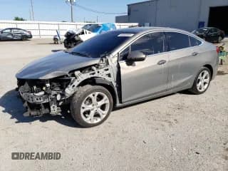 ✅ 2017 Chevrolet Cruze Premier • VIN: 1G1BF5SMXH7267436 • Lot: 46593993. Listed on Copart with 161,367 mi. Free auction sales archive from the USA and detailed vehicle history report at DreamBid. Image 1.