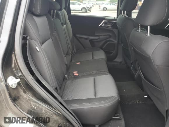 ✅ 2022 Mitsubishi Outlander ES • VIN: JA4J3TA87NZ016386 • Lot: 81772005. Wystawiony na Copart z przebiegiem 46 883 mil. Bezpłatny archiwum sprzedaży aukcyjnych z USA i szczegółowy raport historii pojazdu na DreamBid. Zdjęcie 11.