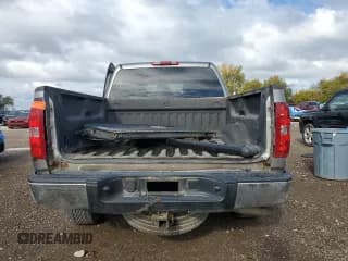 ✅ 2009 Chevrolet Silverado 1500 LT • VIN: 3GCEK23359G263952 • Lot: 82784035. Wystawiony na Copart z przebiegiem 158 220 mil. Bezpłatny archiwum sprzedaży aukcyjnych z USA i szczegółowy raport historii pojazdu na DreamBid. Zdjęcie 6.