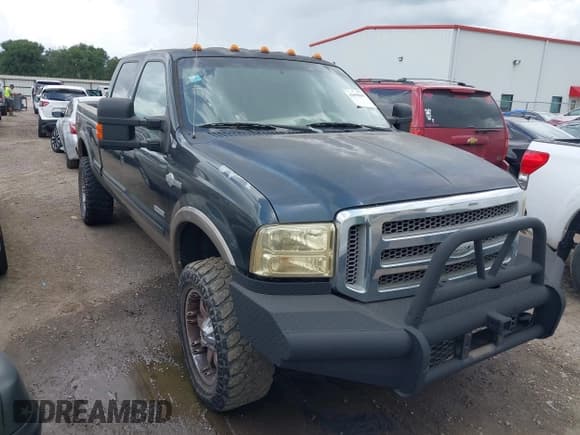✅ 2005 Ford F-250 XL • VIN: 1FTSW21P55EA82865 • Лот: 42690664. Опубликован ранее на IAAI с пробегом 242 125 миль. Бесплатный доступ к архиву аукционных продаж из США и подробный отчёт об истории автомобиля на DreamBid. Изображение 1.