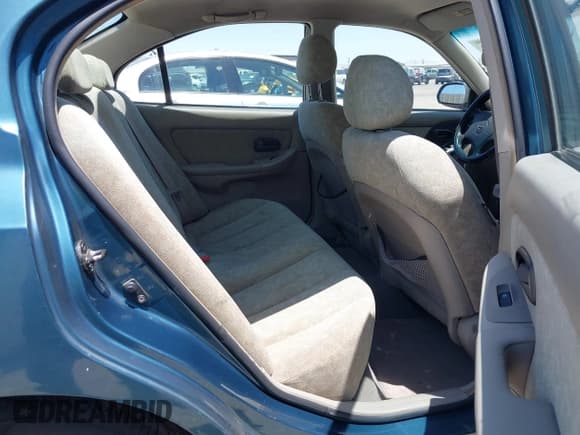 ✅ 2002 Hyundai Elantra GLS • VIN: KMHDN45D12U325298 • Lot: 42670289. Wystawiony na IAAI z przebiegiem 258 307 mil. Bezpłatny archiwum sprzedaży aukcyjnych z USA i szczegółowy raport historii pojazdu na DreamBid. Zdjęcie 8.